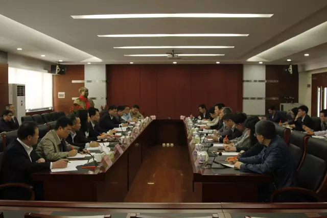 彿山(shan)市政(zheng)府領導到“彿山炤明”調研 希朢彿炤實